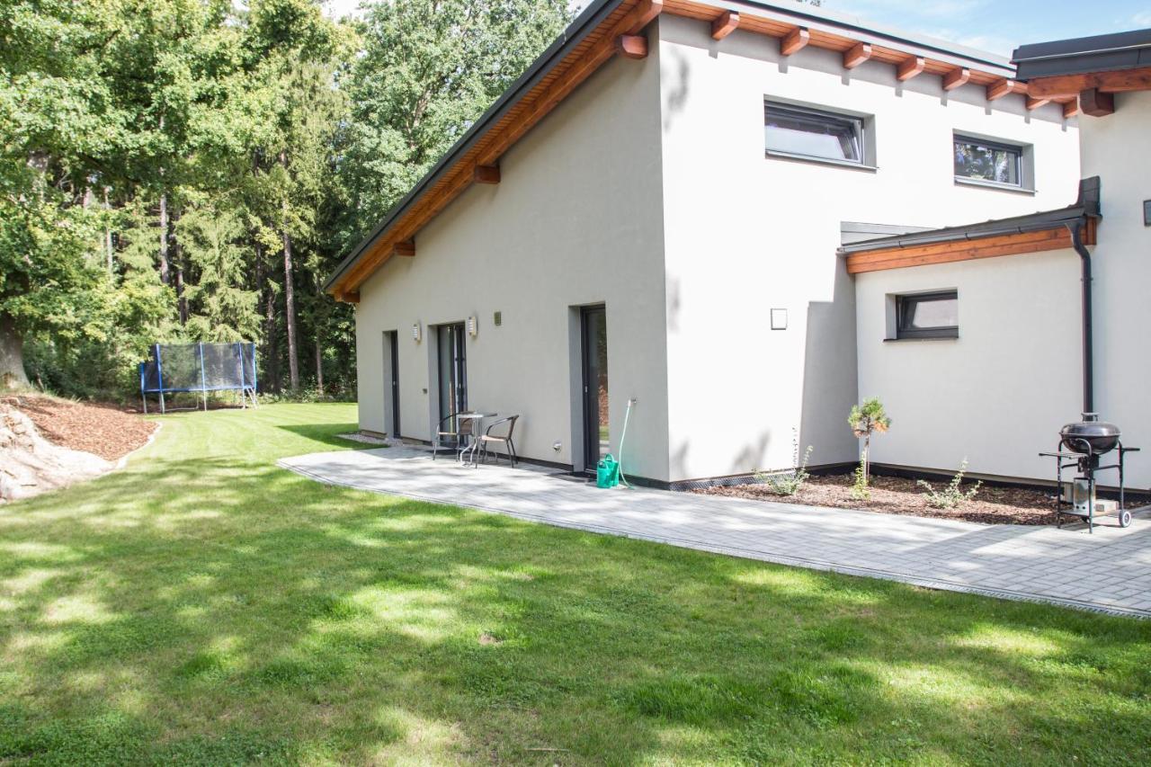 Apartmany Pod Lesem II Rodvinov Exterior photo